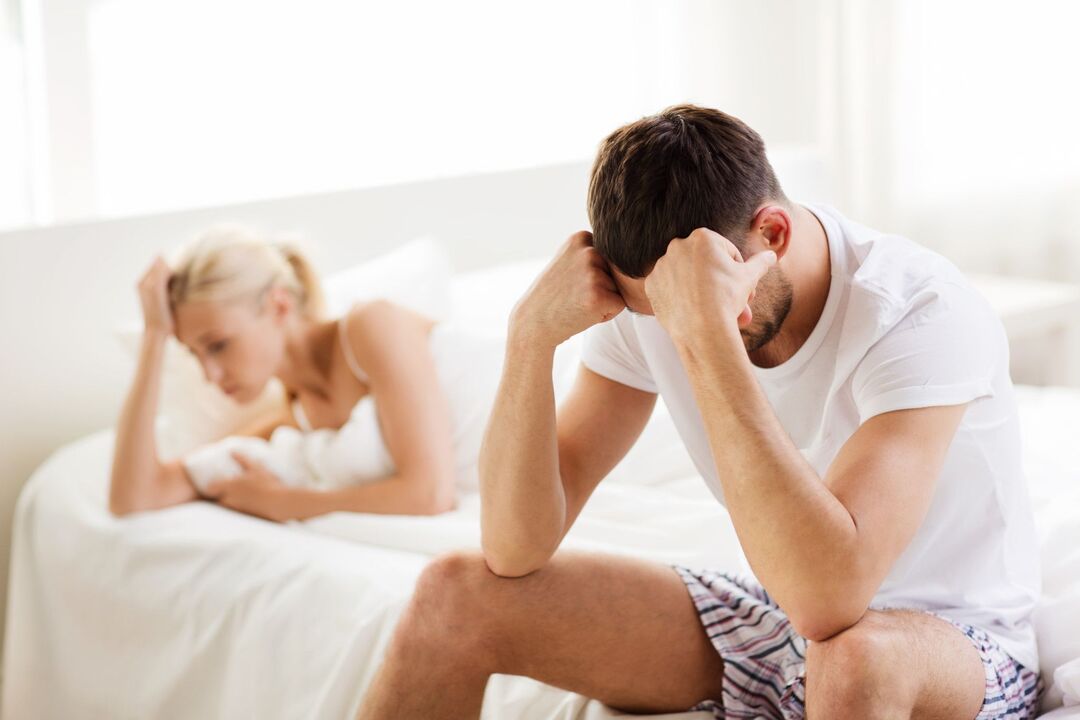 Un home está molesto pola mala potencia, como aumentala